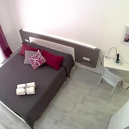 B&B Be 4*