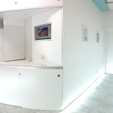 לינה וארוחת בוקר Be סלרנו